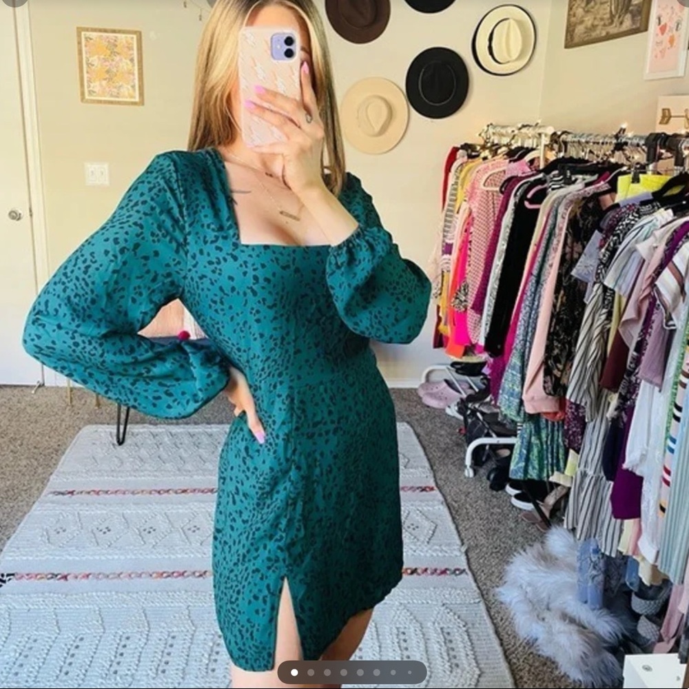 RESA Revolve Green Animal Print Square Neck Mini Dress NWOT - Picture 1 of 8